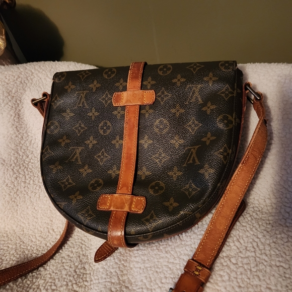 LV Chantilly shoulder/crossbody - Picture 6 of 12